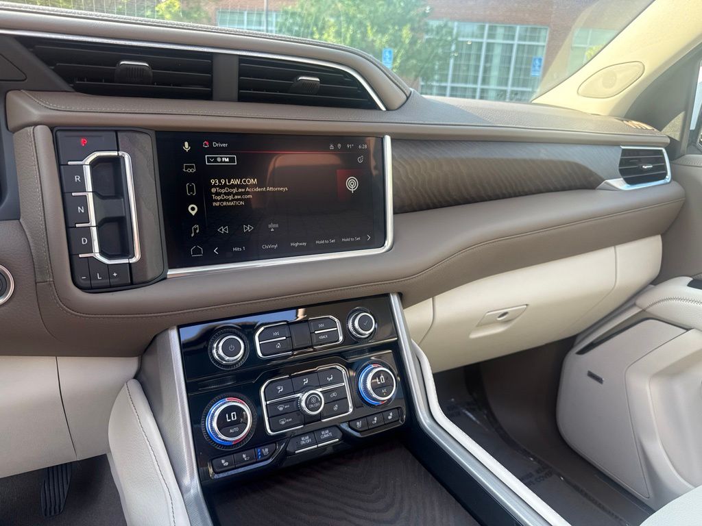2024 GMC Yukon XL Denali - Photo 22