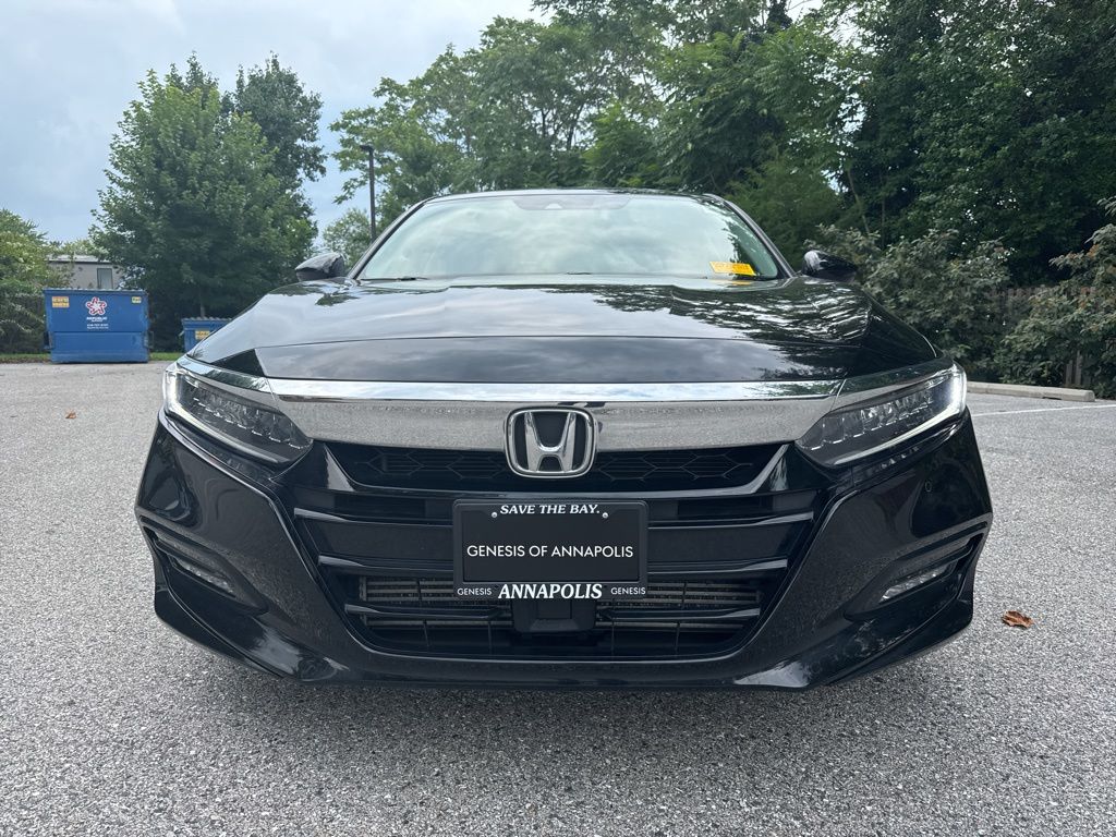 1HGCV2F98KA014890