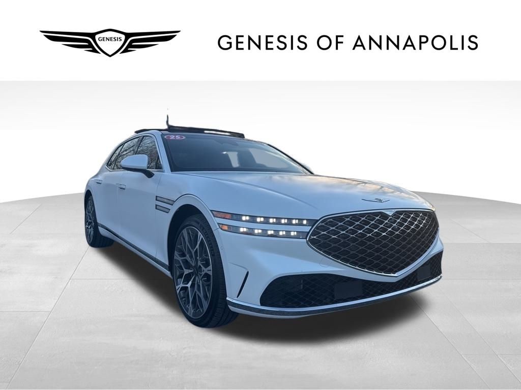 2025 GENESIS G90 Base's photo