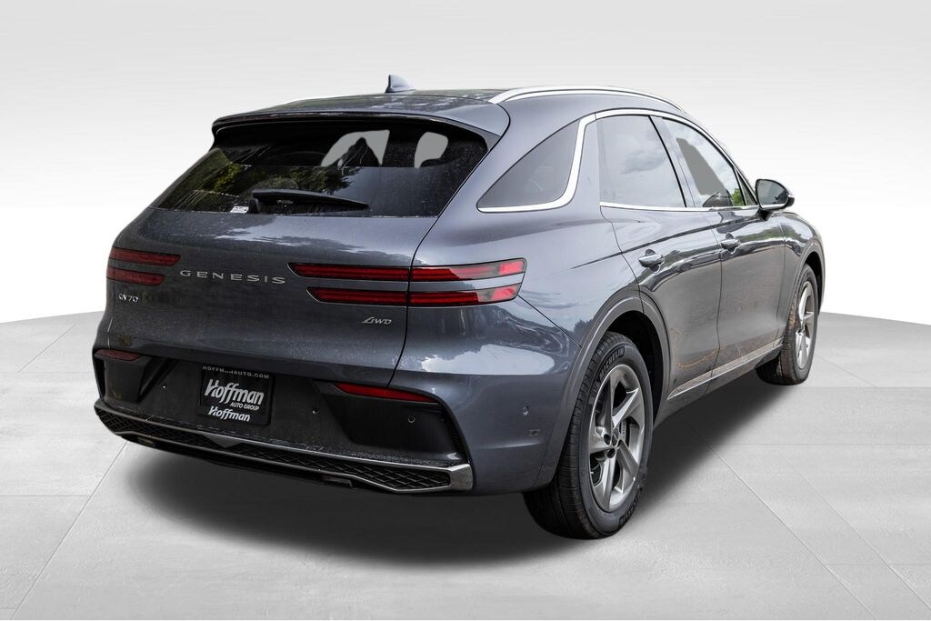 New 2026 Genesis GV70 SUV