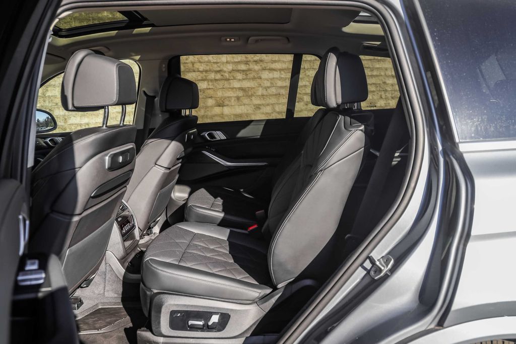 2024 BMW X7 40i - Photo 23
