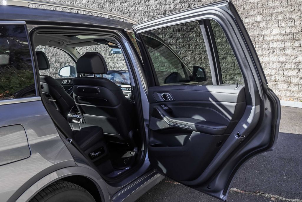 2024 BMW X7 40i - Photo 19