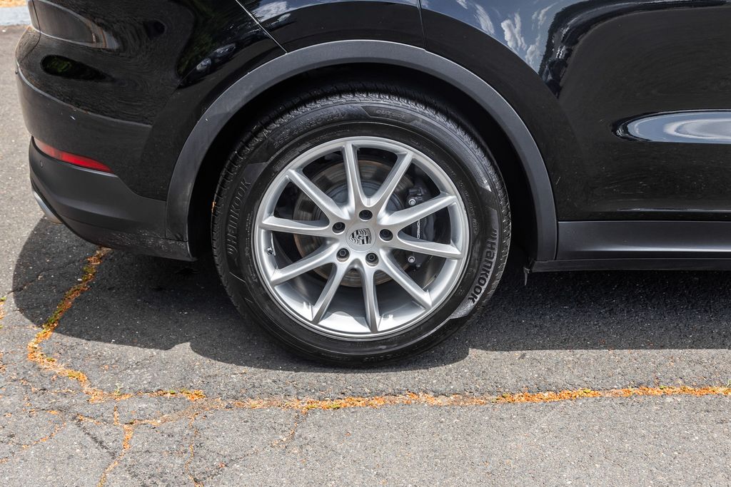 2024 Porsche Cayenne Base - Photo 6