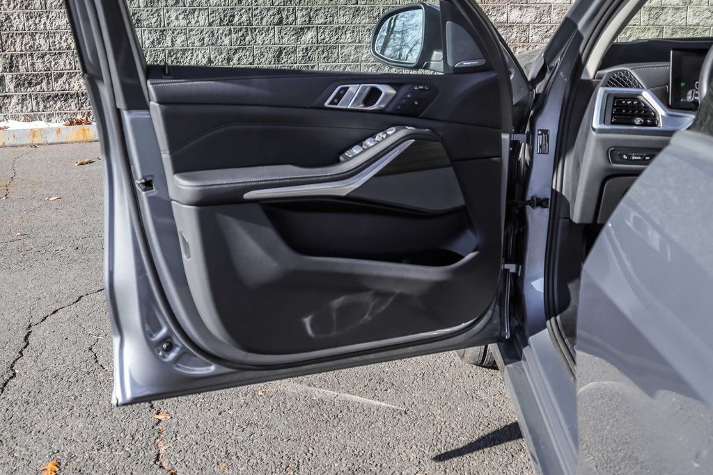 2024 BMW X7 40i - Photo 24