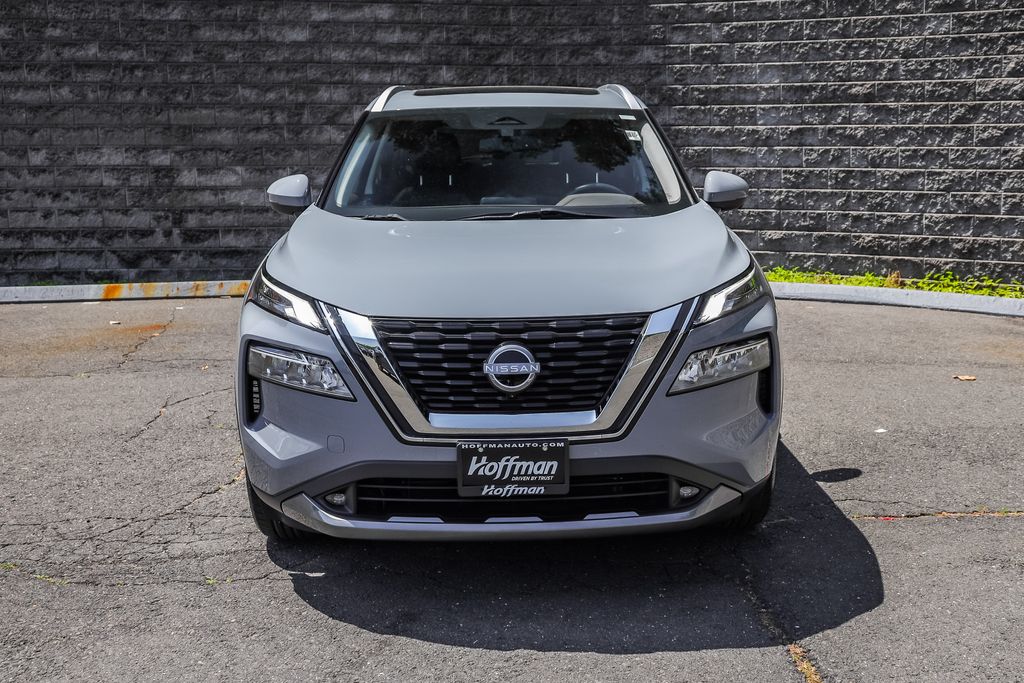 2022 Nissan Rogue SL photo 2