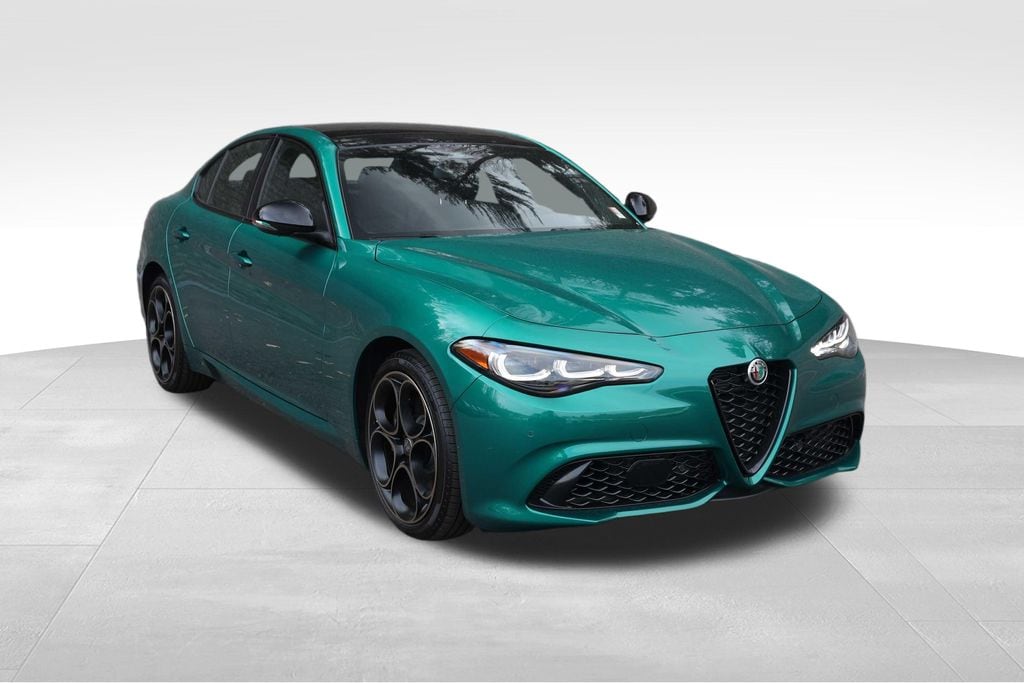 2025 Alfa Romeo Giulia Intensa AWD's photo