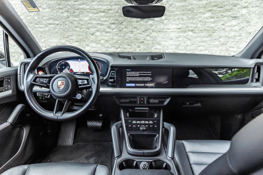 2024 Porsche Cayenne Base - Photo 25