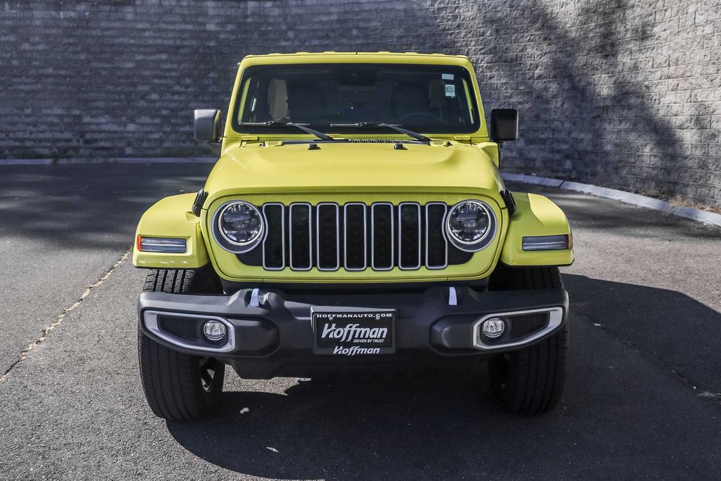 2024 Jeep Wrangler Sahara 4xe photo 2