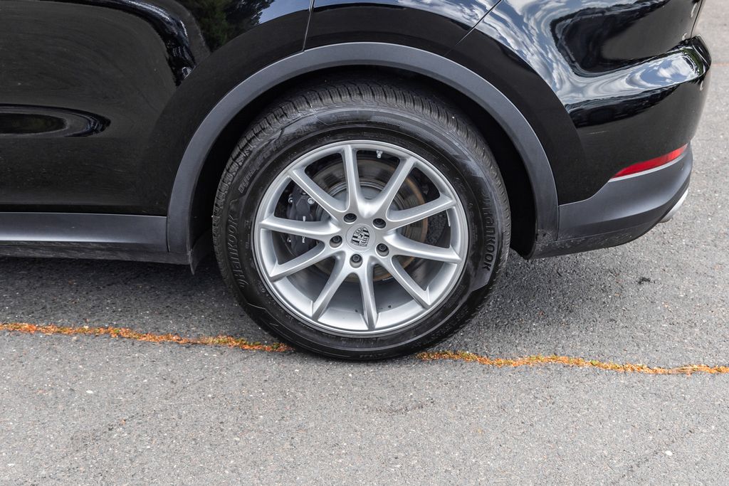 2024 Porsche Cayenne Base - Photo 14