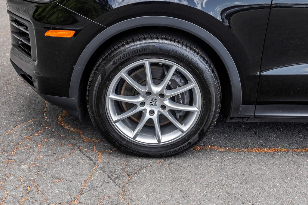 2024 Porsche Cayenne Base - Photo 13