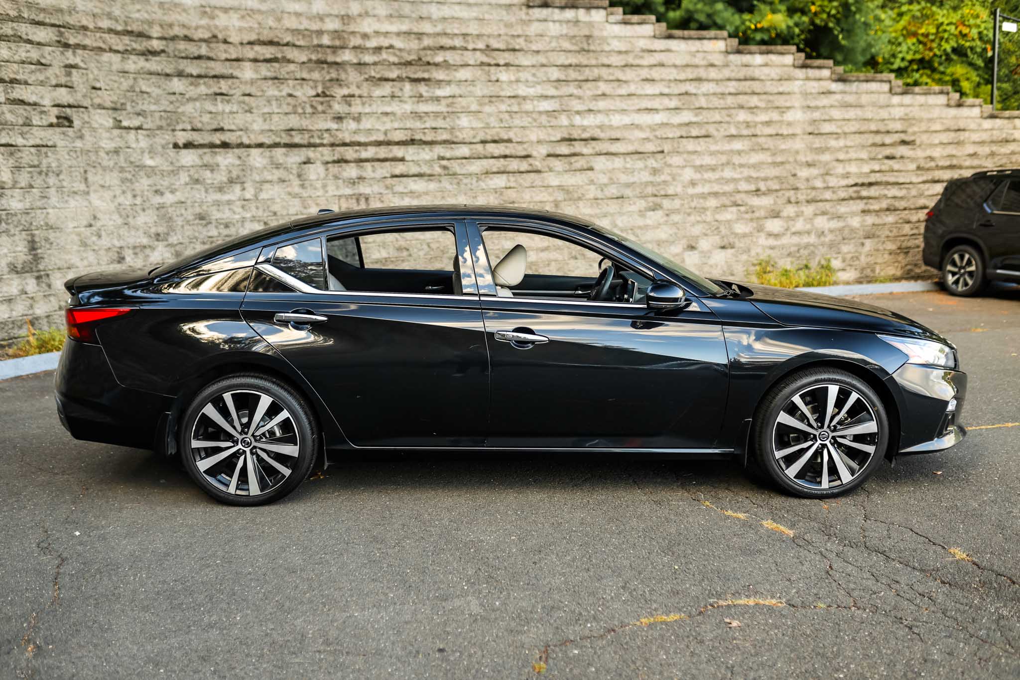 2022 Nissan Altima 2.5 Platinum photo 3