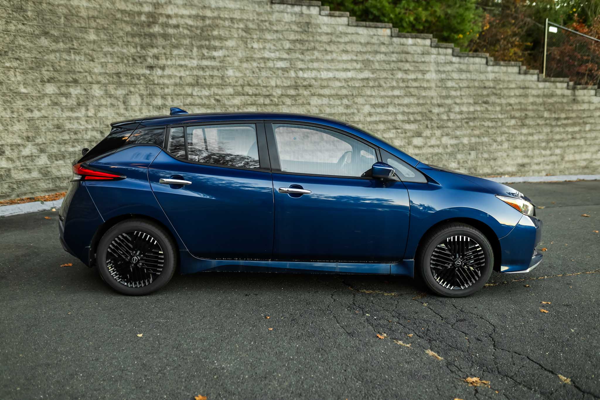 2024 Nissan Leaf SV Plus photo 3