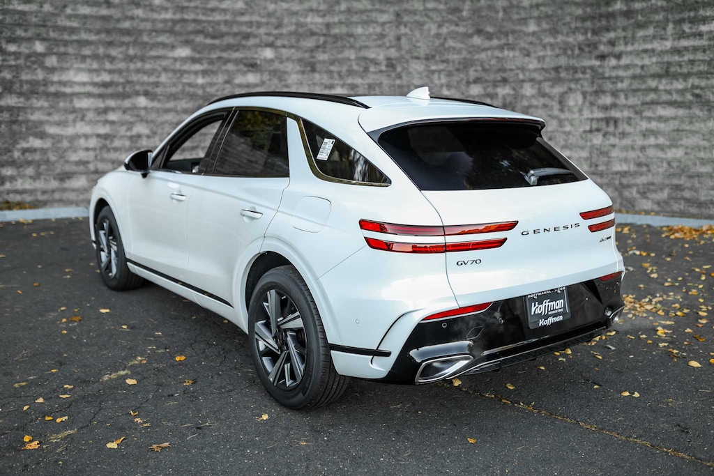 New 2026 Genesis GV70 3.5T Sport Advanced SUV