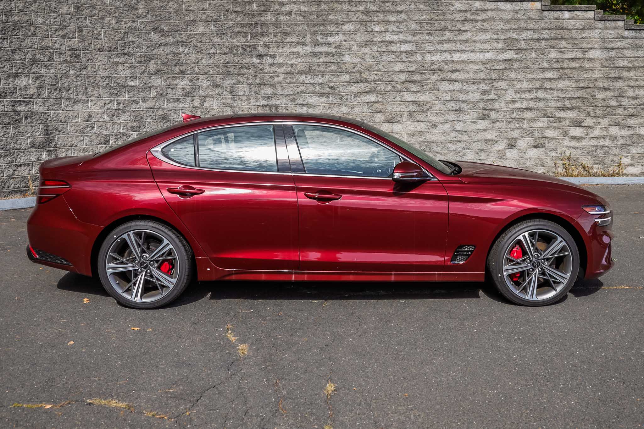 2025 Genesis G70 2.5T photo 2