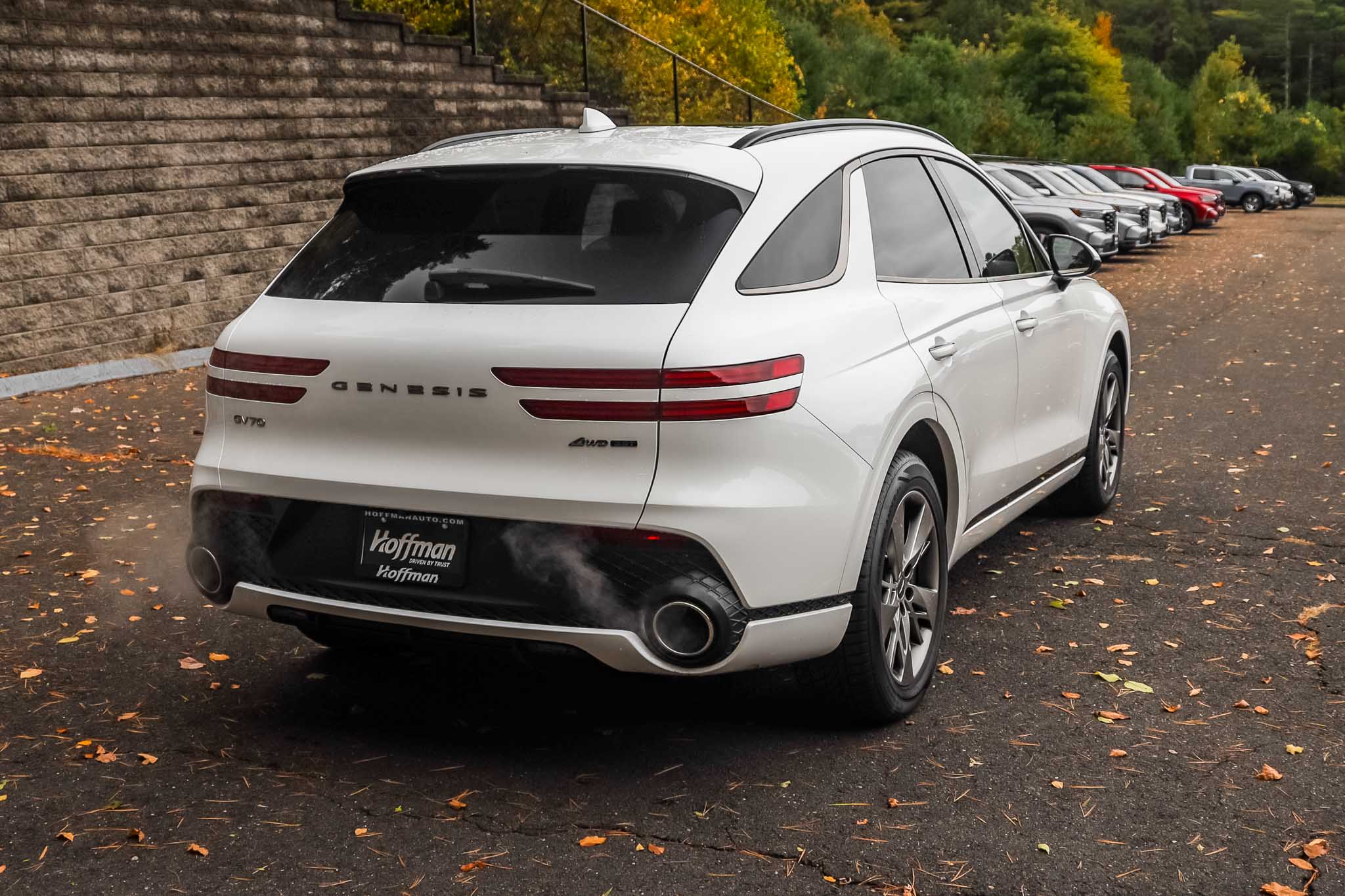 2023 Genesis GV70 3.5T Sport photo 3