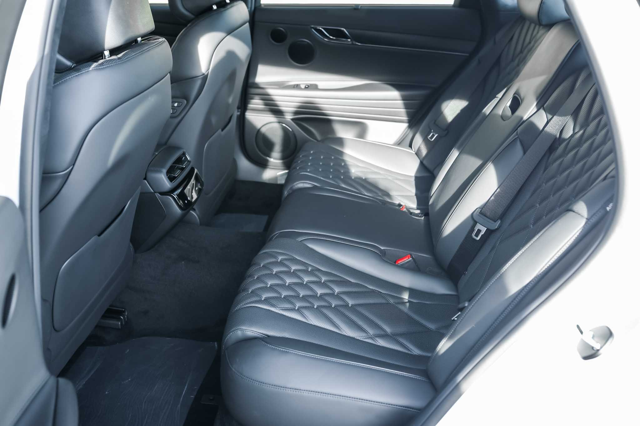 2026 GENESIS G80 Prestige Black - Photo 10