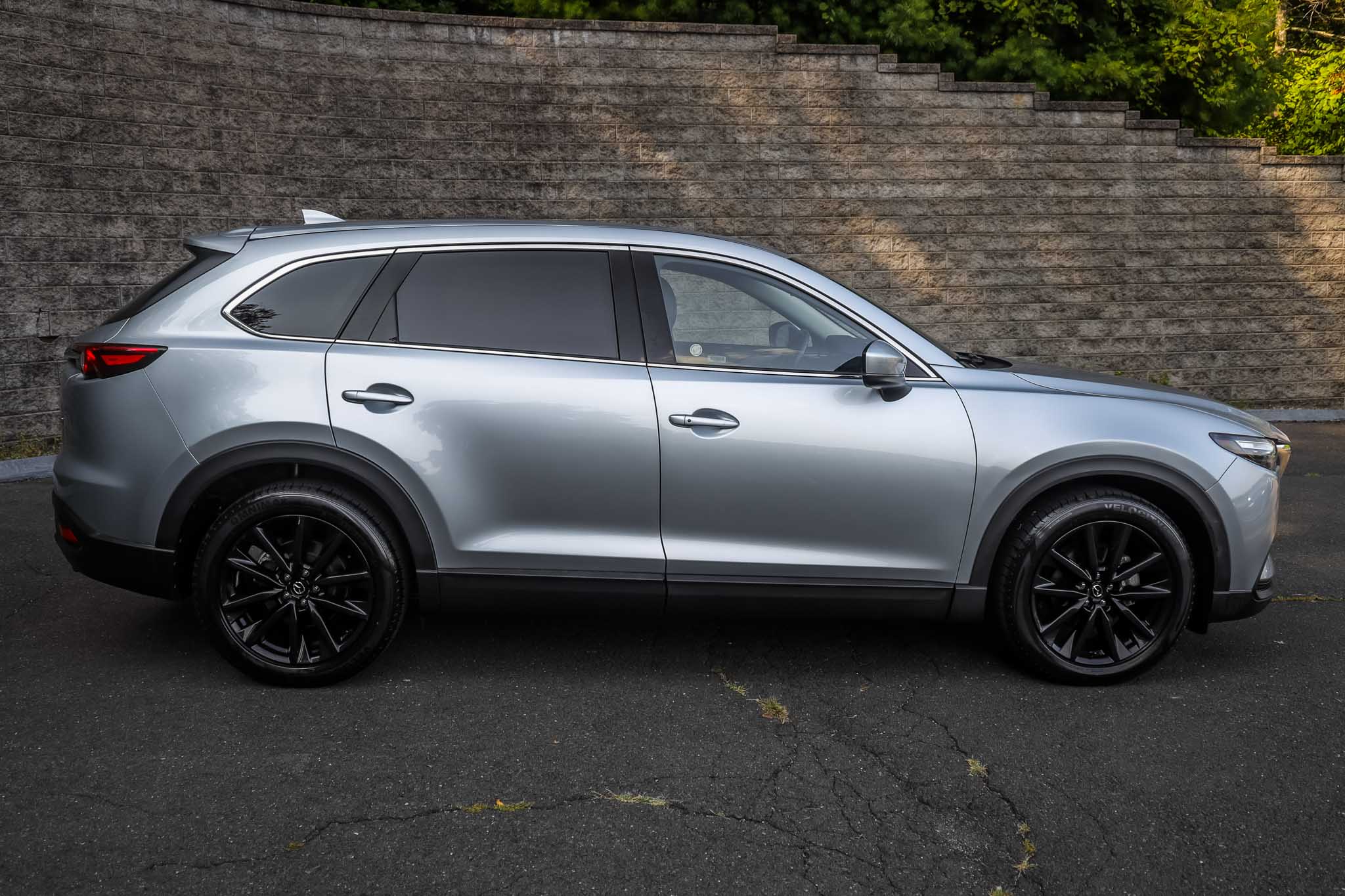 2023 Mazda CX-9 Touring photo 2