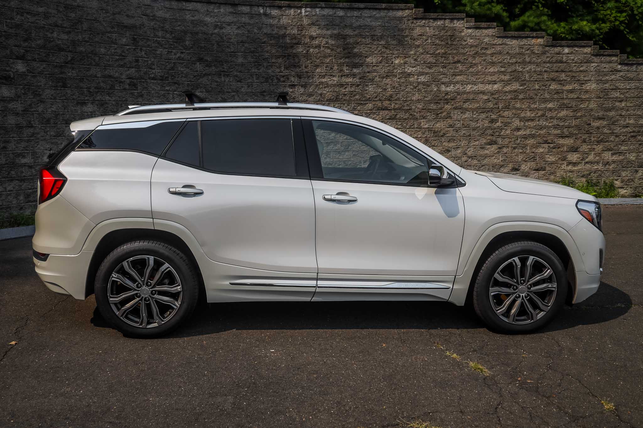 2020 Gmc Terrain Denali photo 2
