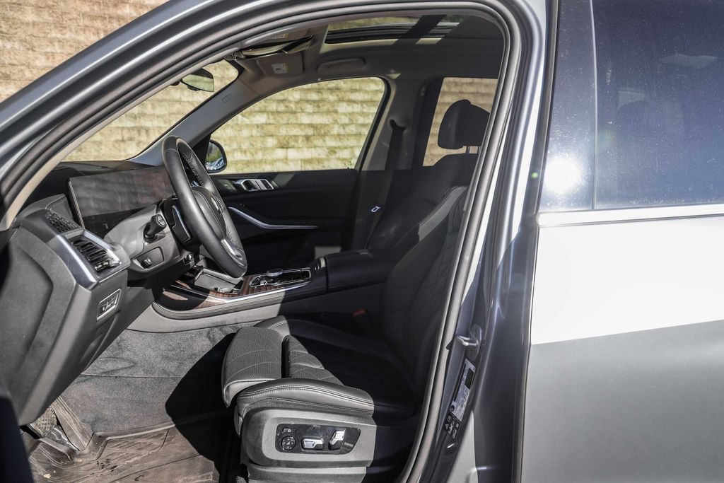 2024 BMW X7 40i - Photo 26