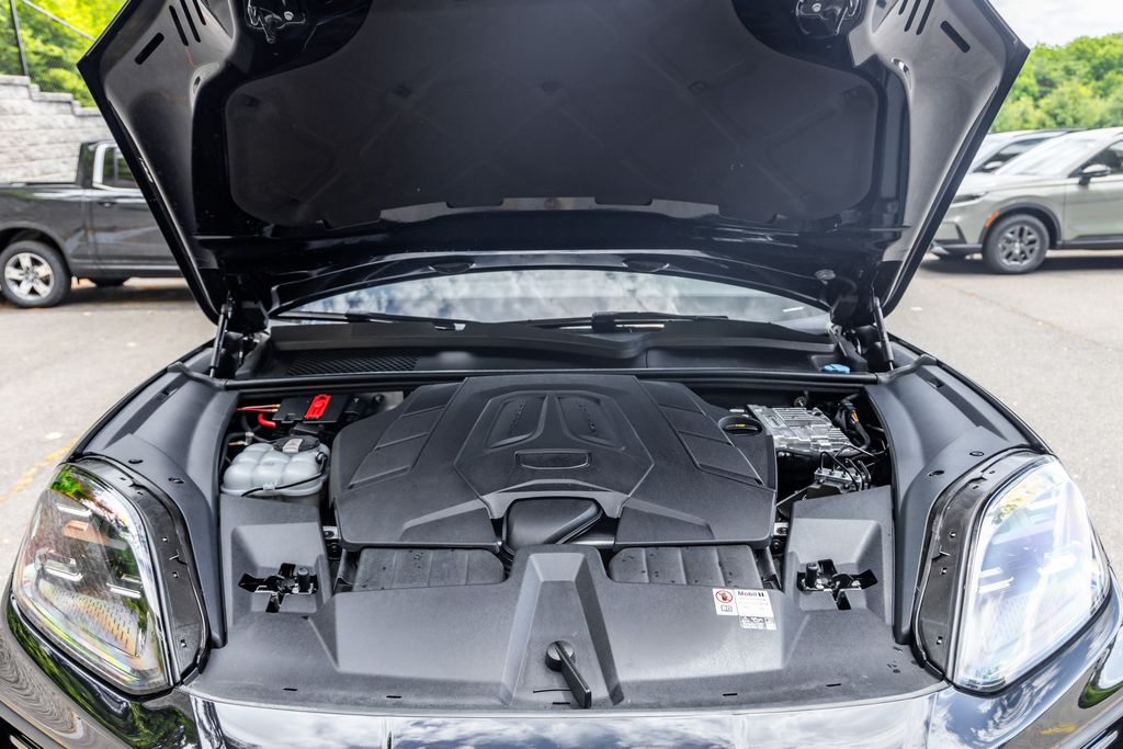 2024 Porsche Cayenne Base - Photo 28