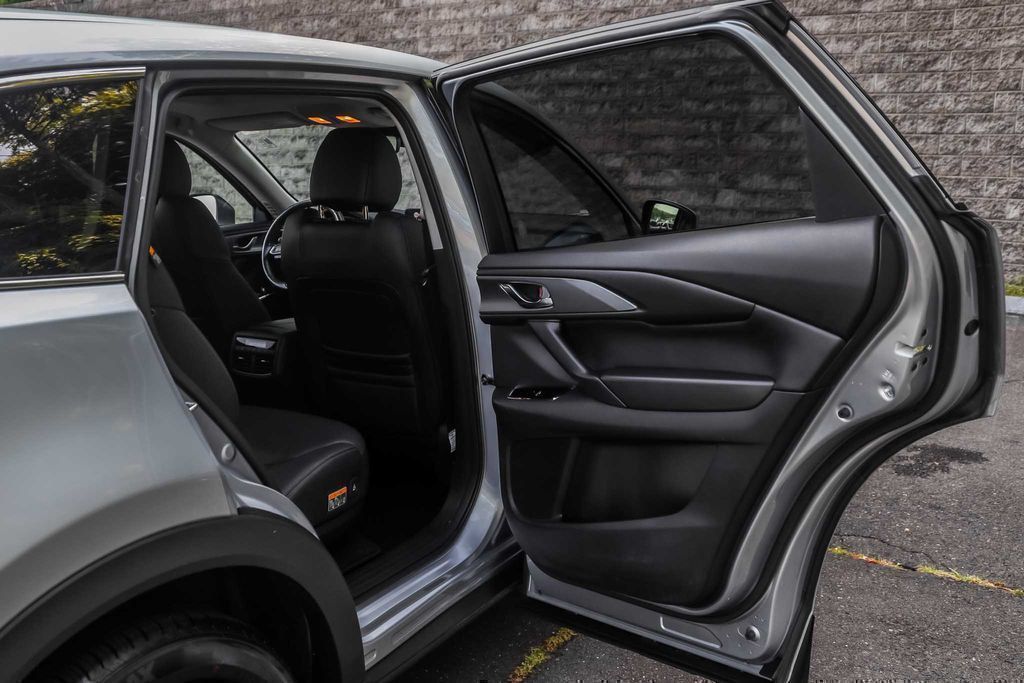 2023 Mazda CX-9 Touring Plus - Photo 18