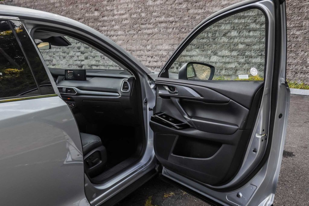 2023 Mazda CX-9 Touring Plus - Photo 16