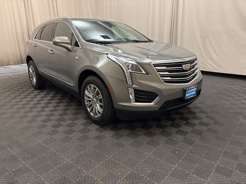 2018 Cadillac XT5 Luxury photo 3