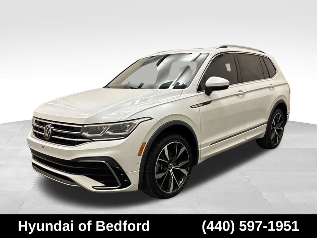 2022 Volkswagen Tiguan 2.0T SEL R-Line 4Motion's photo
