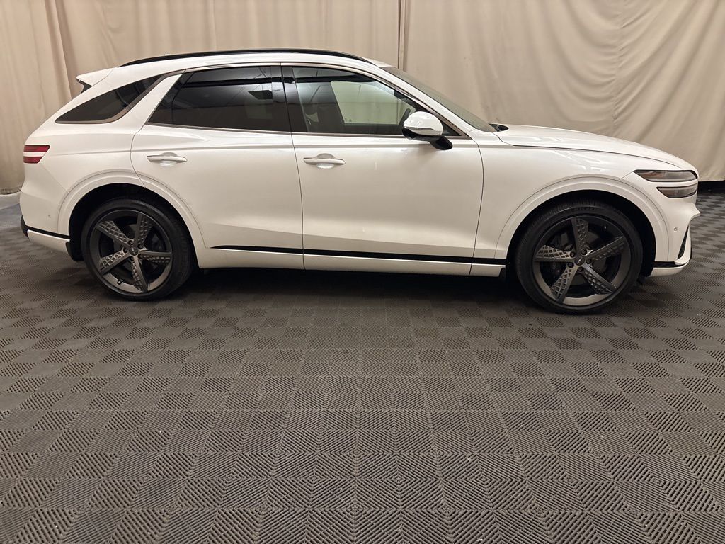 2023 Genesis GV70 2.5T Sport Prestige photo 4