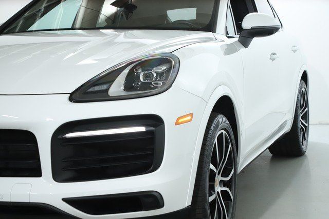 2021 Porsche Cayenne Coupe Base photo 4
