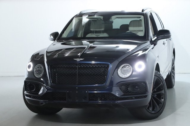 Used 2017 Bentley Bentayga Base with VIN SJAAC2ZV6HC015457 for sale in Bedford, OH