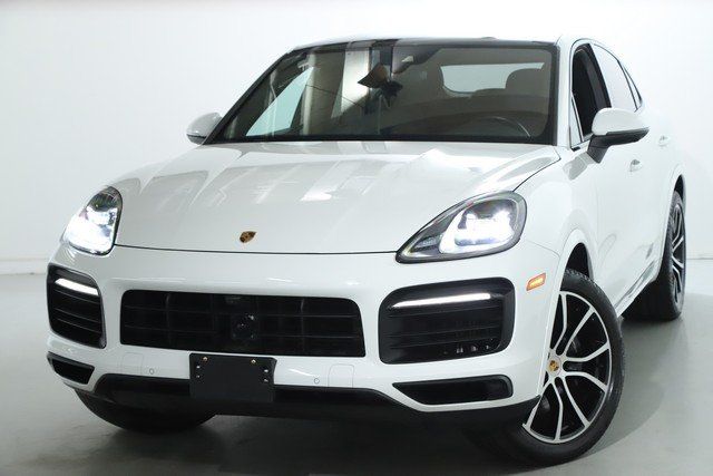 2021 Porsche Cayenne Coupe Base photo 2