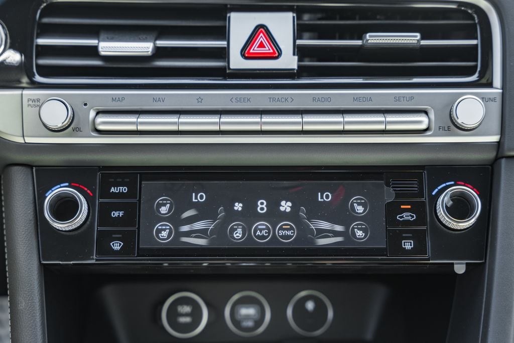 2025 GENESIS G70 Sport Advanced - Photo 21