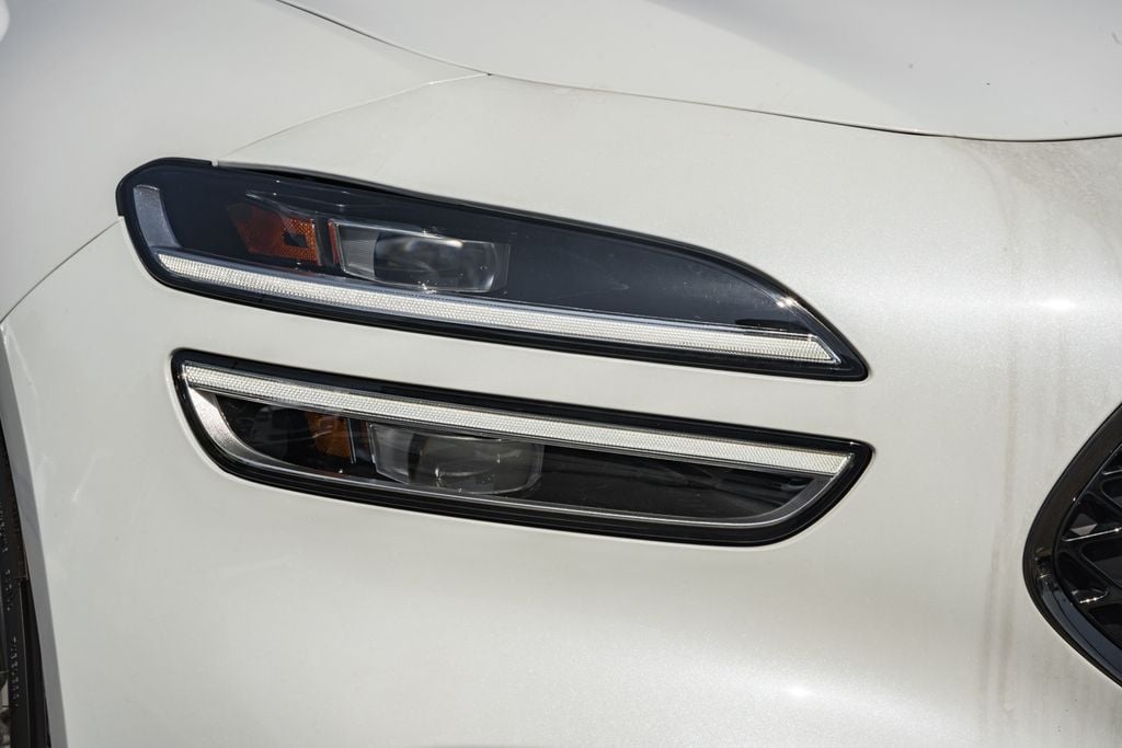 2025 GENESIS G70 Sport Advanced - Photo 12