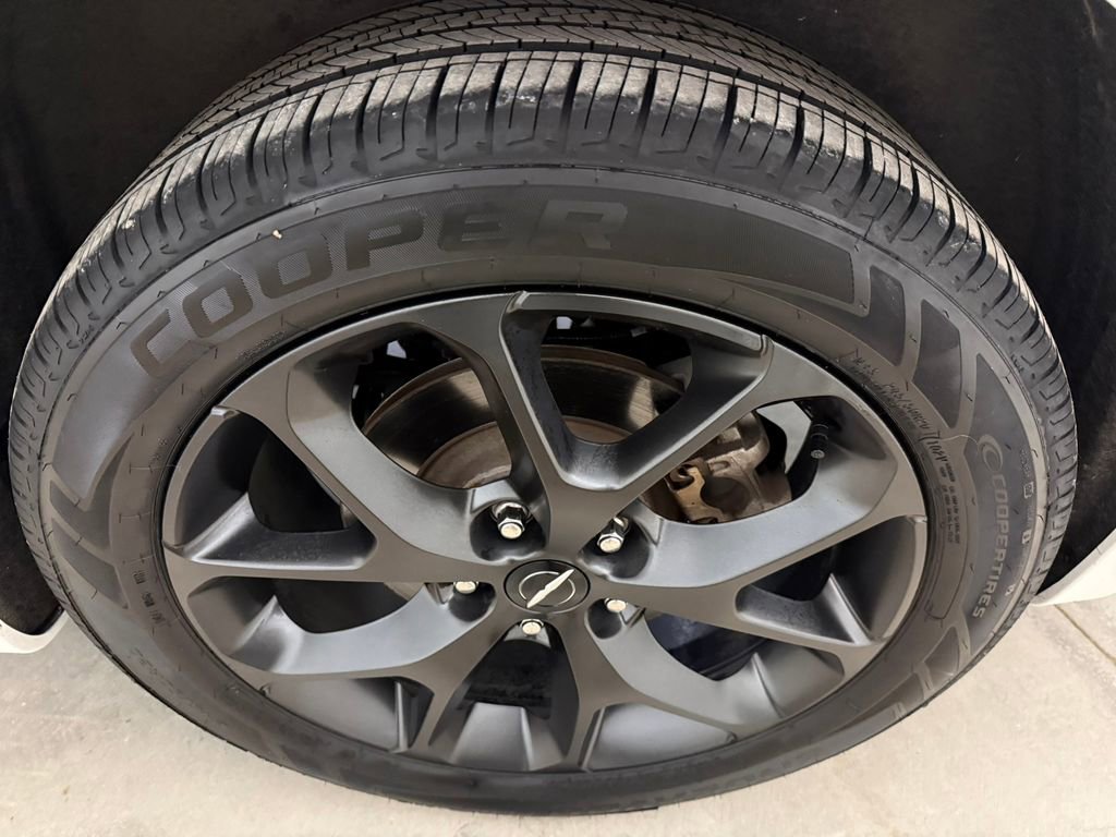 2023 Chrysler Pacifica Limited - Photo 10