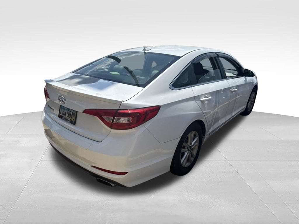 2017 Hyundai Sonata SE - Photo 9