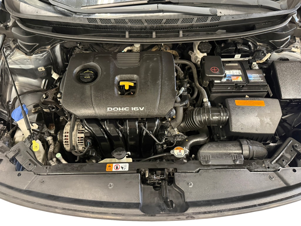 2017 Kia Forte S - Photo 12