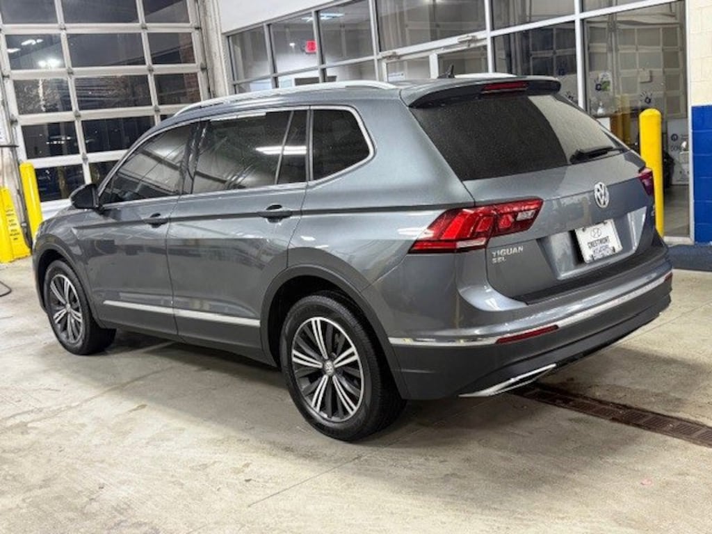 Used 2018 Volkswagen Tiguan 2.0T SEL 4MOTION SUV