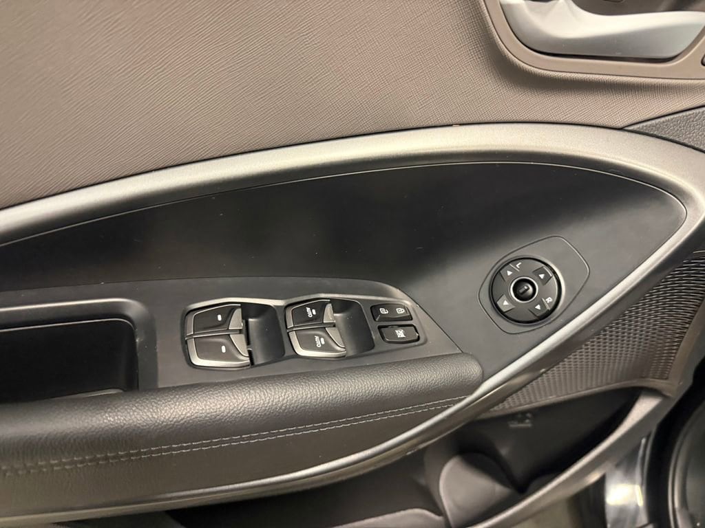 2017 Hyundai Santa Fe Sport 2.0T - Photo 26