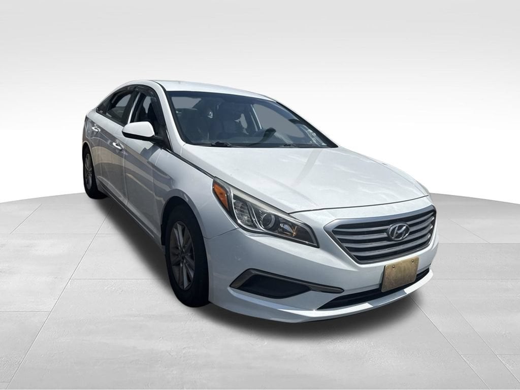 2017 Hyundai Sonata SE - Photo 7