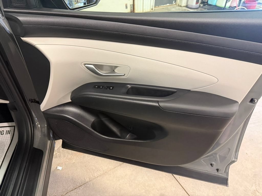 2025 Hyundai Tucson SE - Photo 29