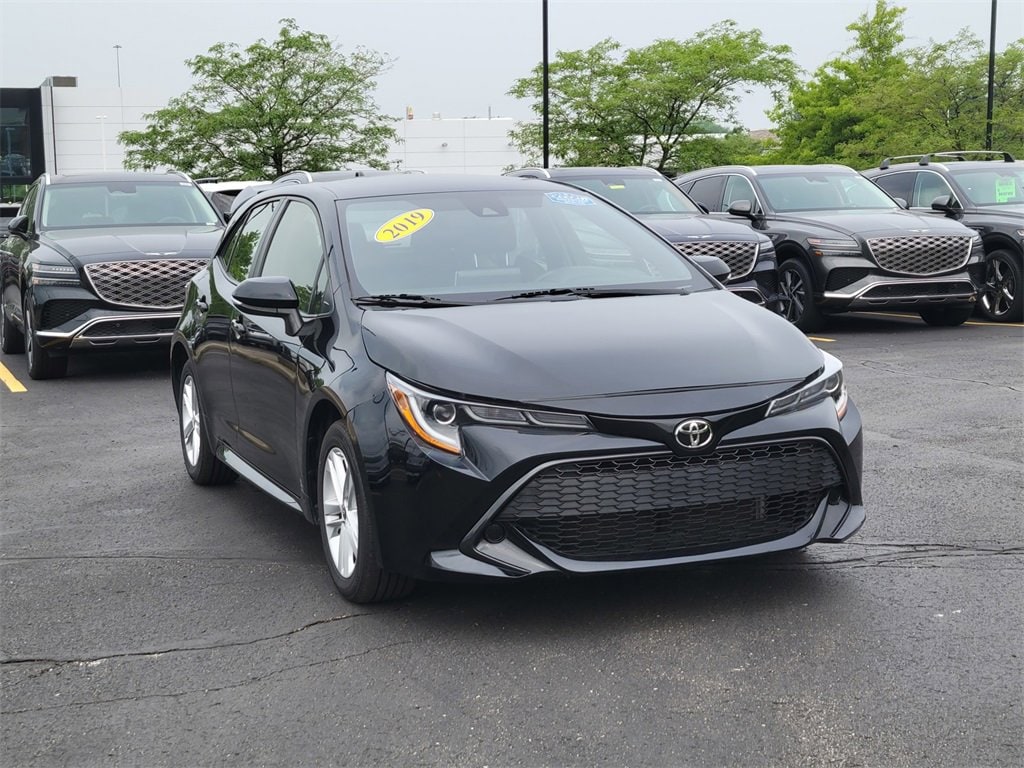 Used 2019 Toyota Corolla Hatchback SE with VIN JTNK4RBEXK3030386 for sale in Brunswick, OH