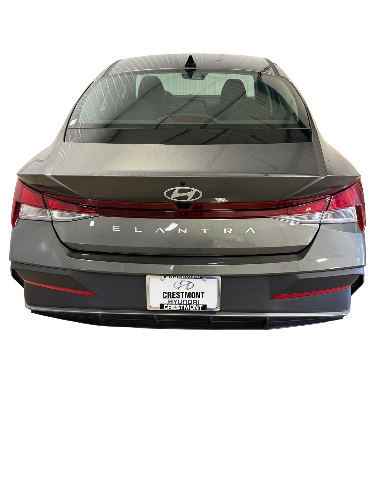 2024 Hyundai Elantra SE - Photo 17