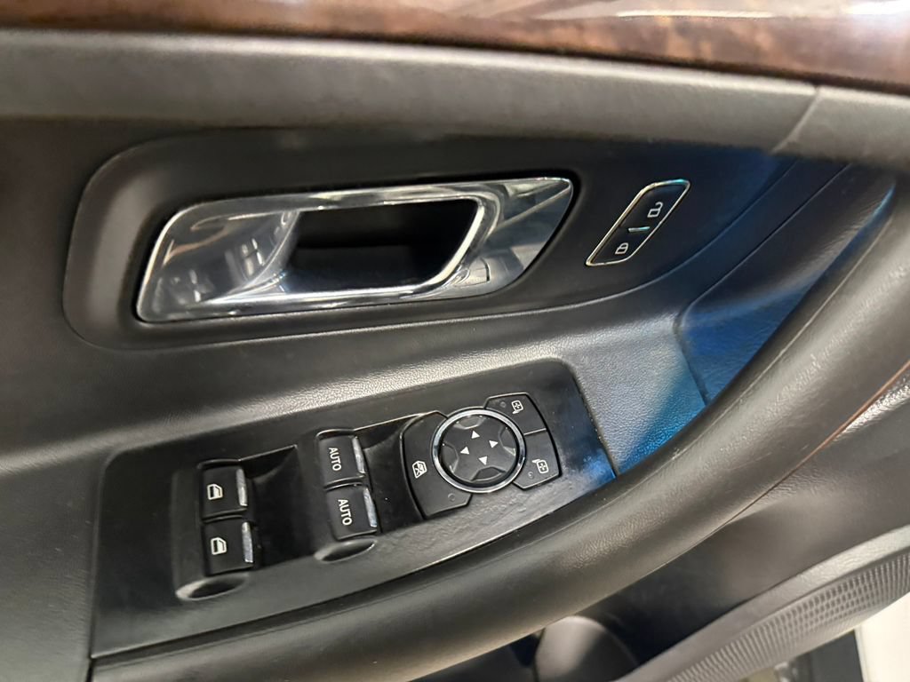 2013 Ford Taurus Limited - Photo 24
