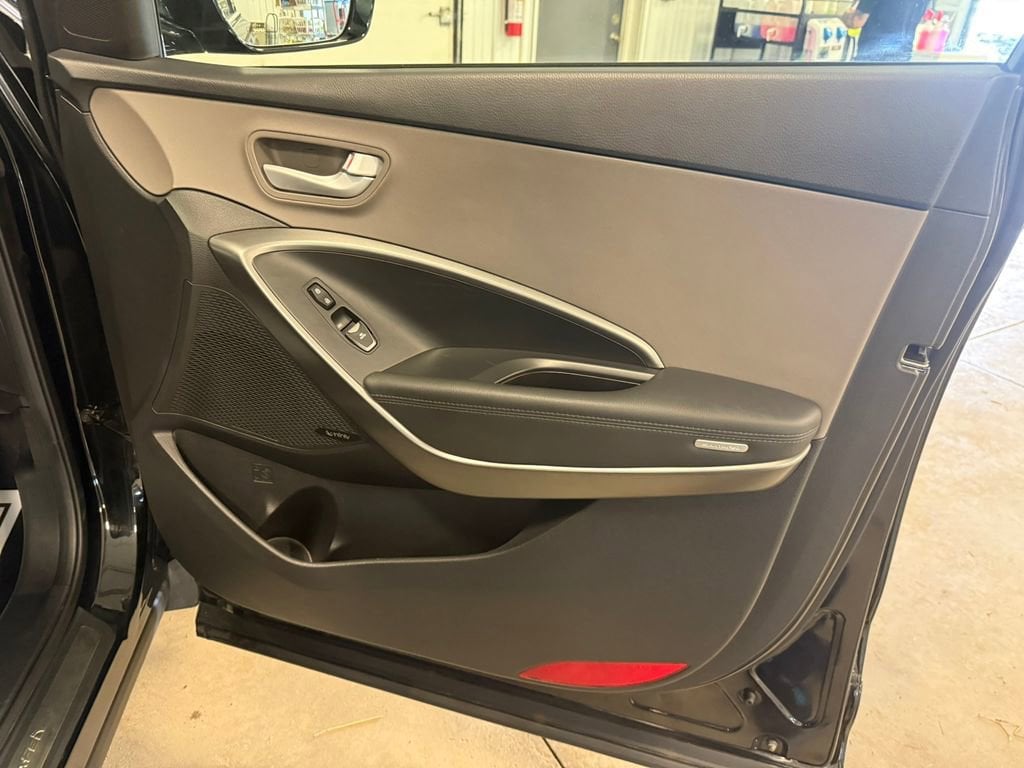 2017 Hyundai Santa Fe Sport 2.0T - Photo 34