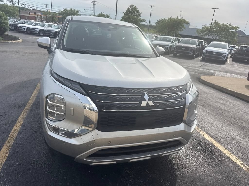 2022 Mitsubishi Outlander SE - Photo 9