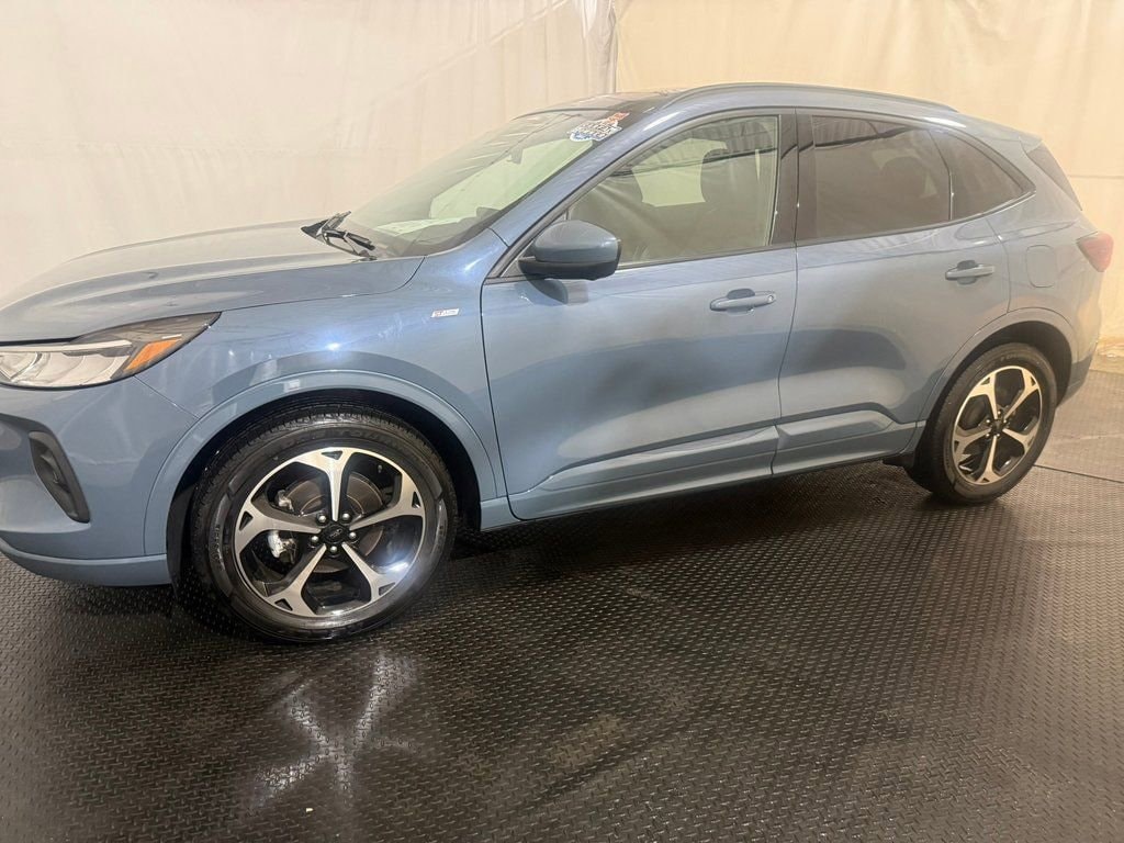 Used 2023 Ford Escape ST-Line Select SUV