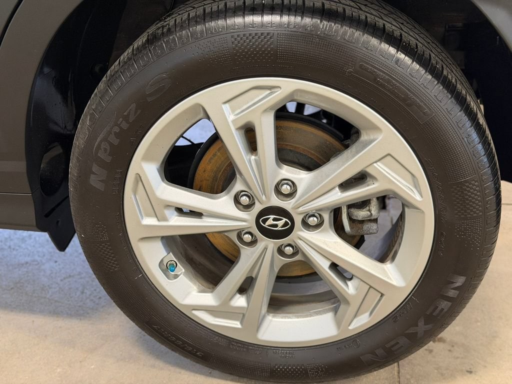 2023 Hyundai Kona SEL - Photo 18
