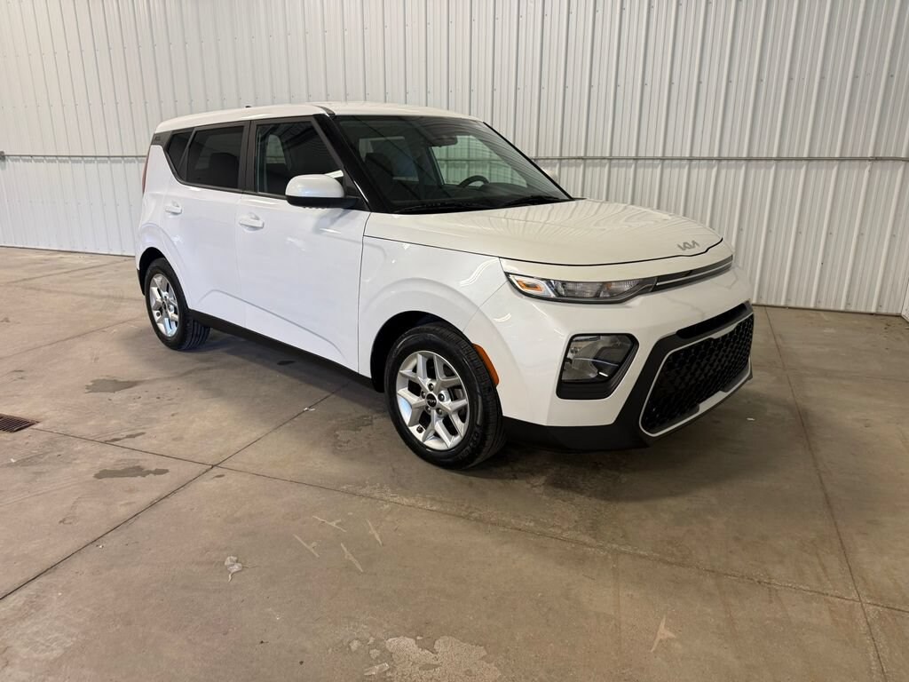 Used 2022 Kia Soul LX Hatchback