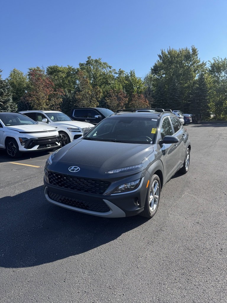 2023 Hyundai Kona SEL photo 2